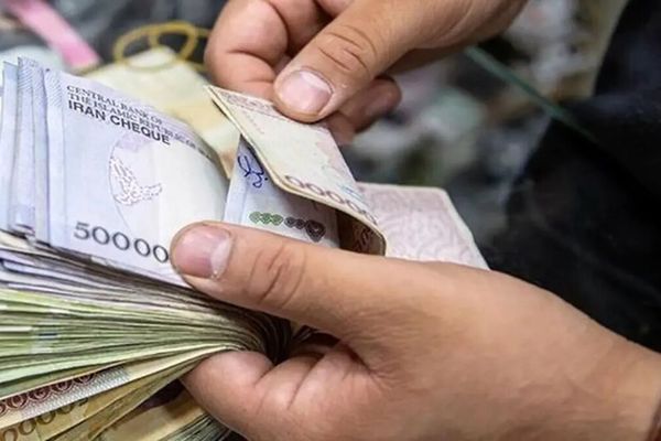 یارانه نقدی ۳ میلیون نفر از دهکهای چهارم تا نهم، در مردادماه قطع شده است