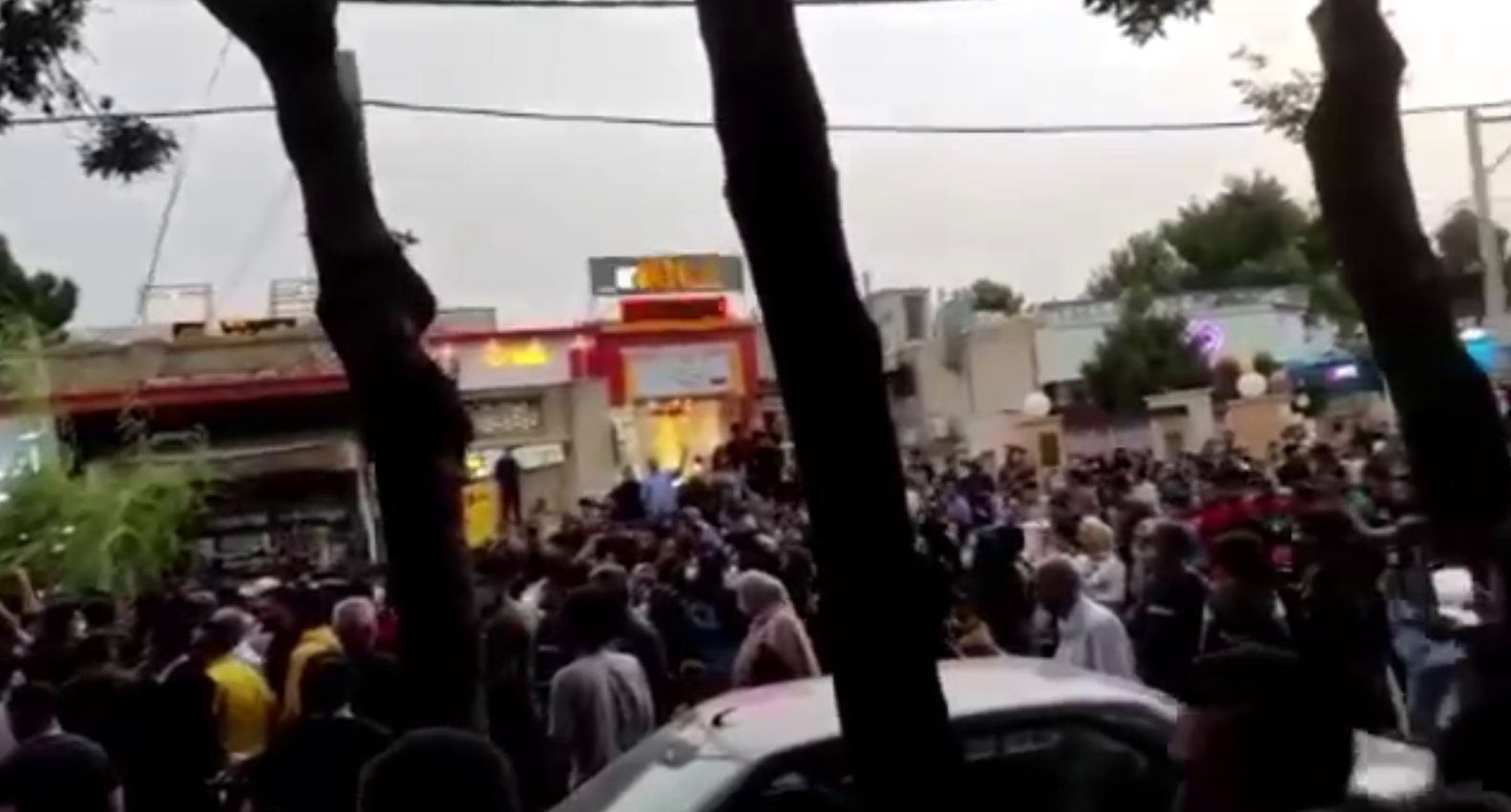 تداوم اعتراضات در شهرکرد؛ با تظاهرات مردم گلپایگان، اعتراض ضد حکومتی به استان اصفهان رسید