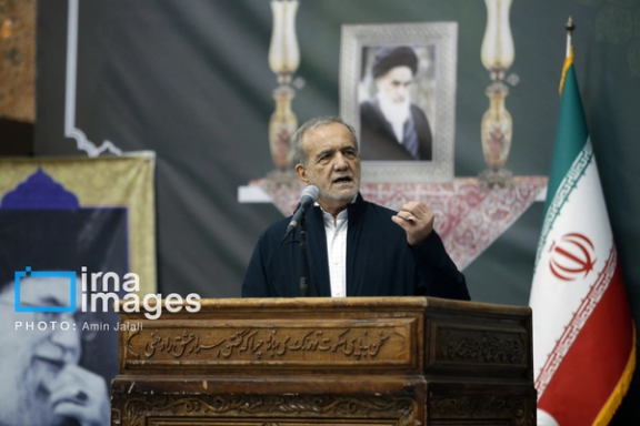 مسعود پزشکیان: به آمریکا چه ربطی دارد که ما چکار میکنیم