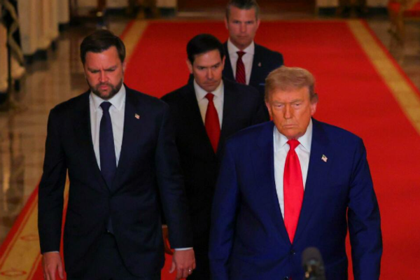 "والا نيوز": واشنطن تسعى إلى هجوم متعدد الأبعاد وعلى مراحل ضد إيران