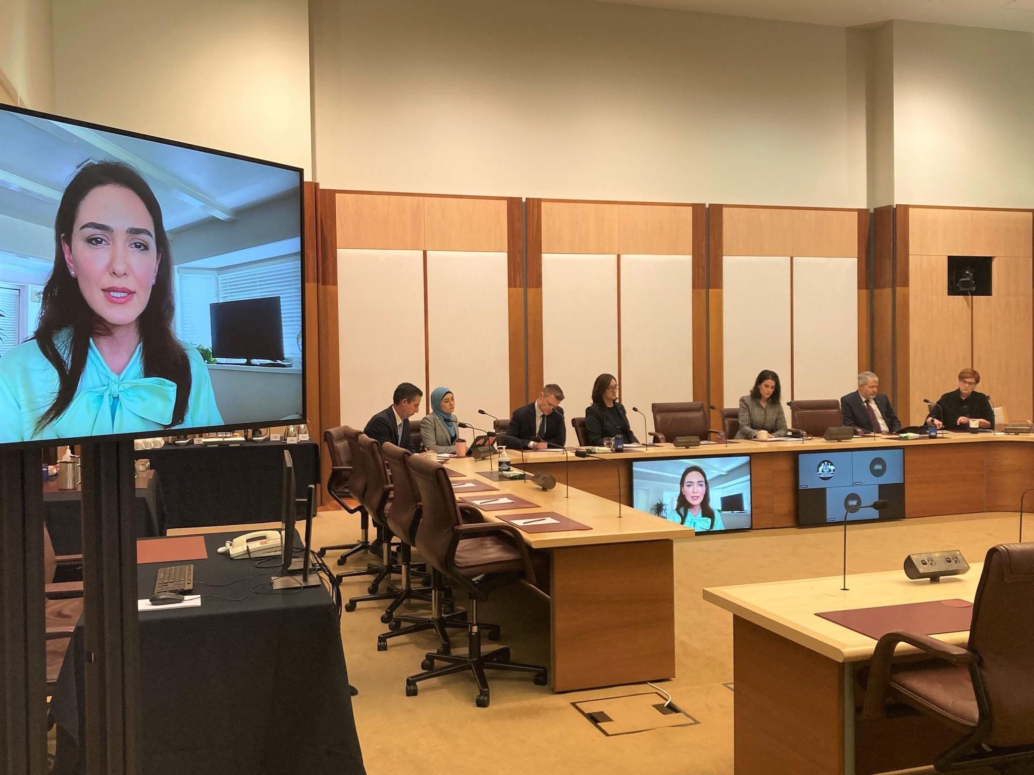 نازنین بنیادی خواستار تحریم خامنه‌ای و تروریستی اعلام شدن سپاه پاسداران از سوی استرالیا شد