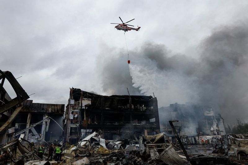 اکسیوس: دولت ترامپ با مشورت روسیه طرح محرمانه پایان جنگ اوکراین را تدوین می‌کند