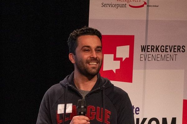 یک پلیس ایرانی مخالف جمهوری اسلامی در هلند هدف تیراندازی قرار گرفت