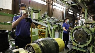 Iran’s Production Sector In Crisis, Latest Data Show