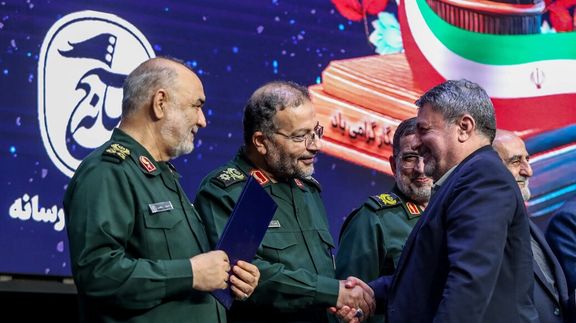 تقدیر فرمانده کل سپاه پاسداران از صاحب امتیاز روزنامه اعتماد و مدیر مسئول روزنامه کیهان