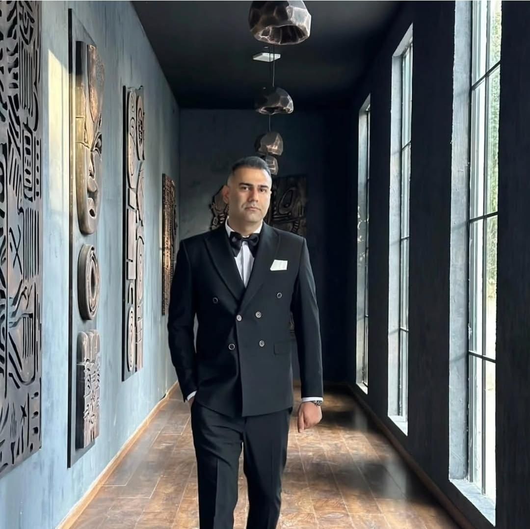 احمد اصغری، بدنساز، به‌دست جمهوری اسلامی در کرج کشته شد