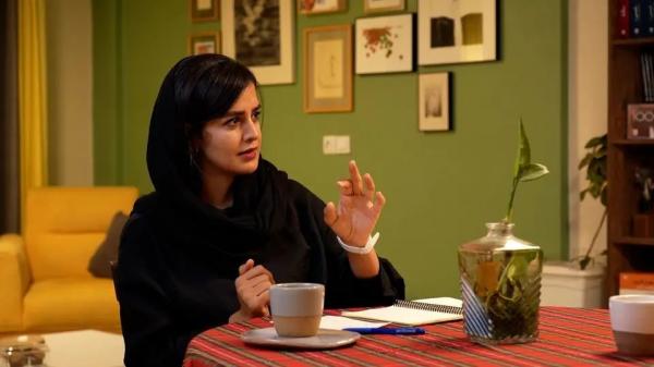 Iranian sociologist Mahsa Asadollanezhad