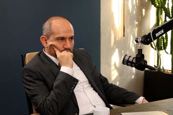 نجل مستشار خامنئي: العقوبات الأميركية دخلت عصر "الخوارزميات الذكية"