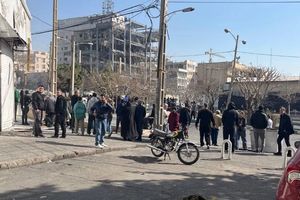 اقتصاد بحرانیتر از بحرانی است: بازار خوابیده، اینترنت قطع است و کارگران بیکار