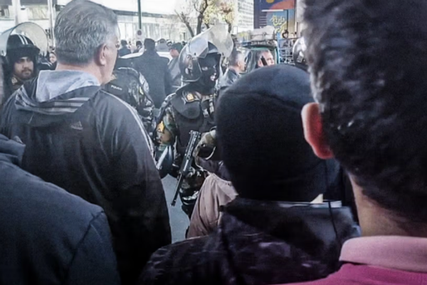 منظمات عمالية ومتقاعدون: ثورة الشعب الإيراني لن تتوقف عن الحركة والتقدم