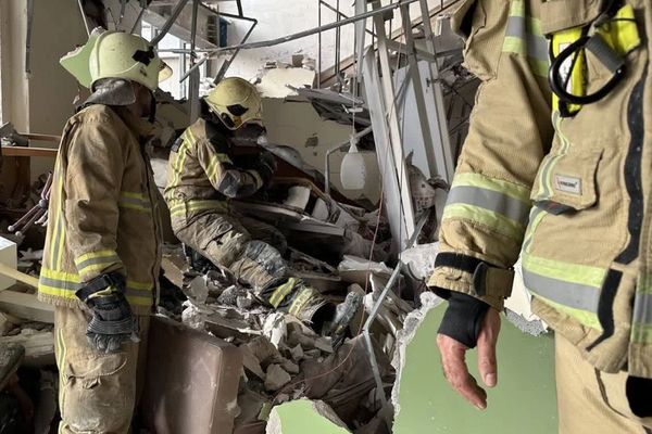 نفوا رواية تسرب الغاز.. شهود عيان يؤكدون: انفجار طهران شبيه بهجمات شنتها إسرائيل