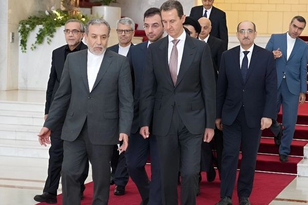 Iran rebuffs Arab League warning against interference in Syria