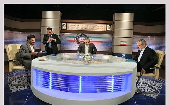 رییس سازمان صدا و سیما پیشتر گفته بود در دوم انتخابات سال ۱۴۰۳ احتمال دارد مناظرات دو-به-دو برگزار شود. آخرین بار که این سازمان مناظره دو نفره در انتخابات ریاستجمهوری برگزار کرد، سال ۱۳۸۸ بود. مناظراتی که علی خامنهای از آن رضایت نداشت