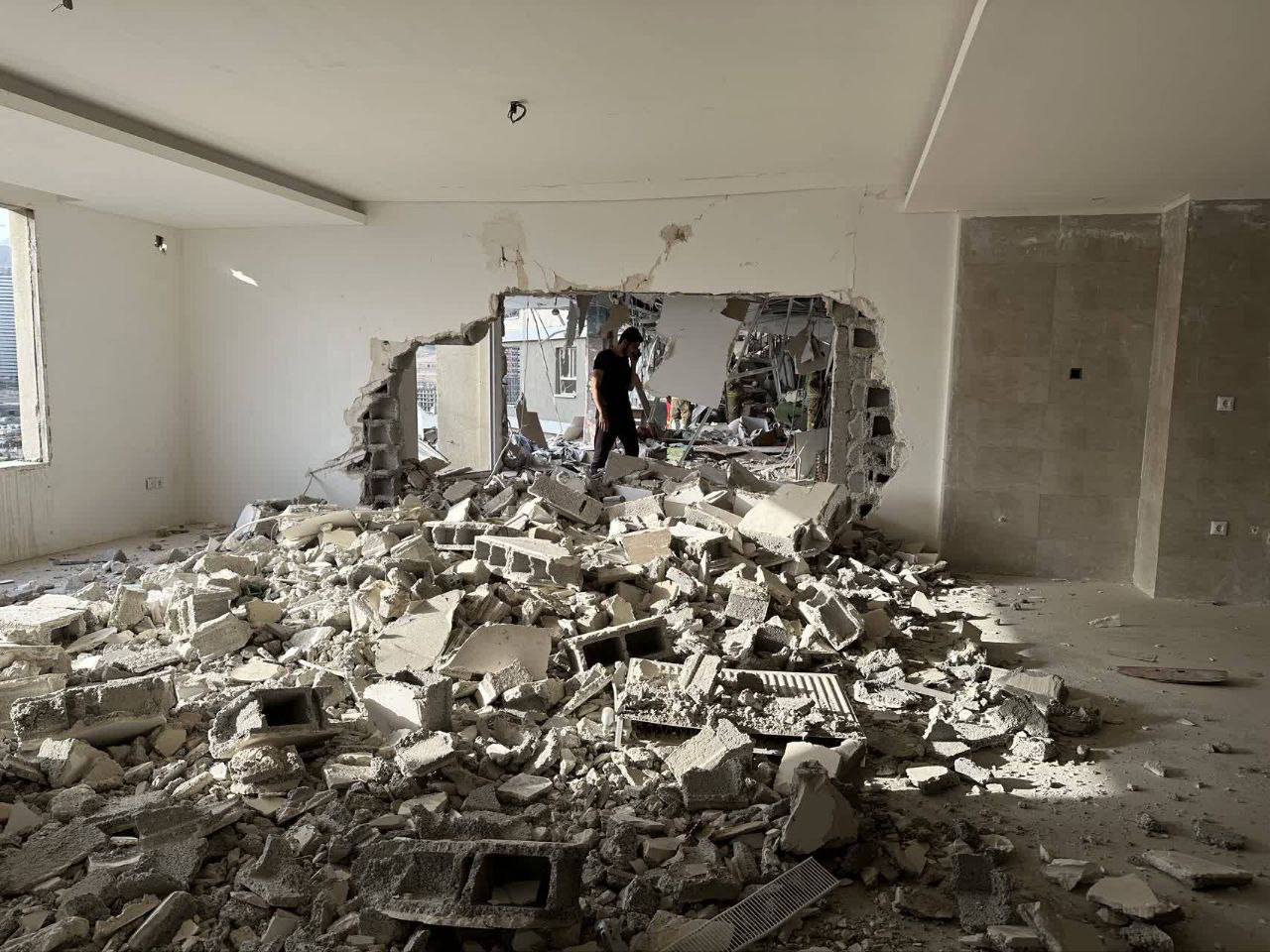 'Let's cut off the gas': official line on Tehran blast sparks jokes