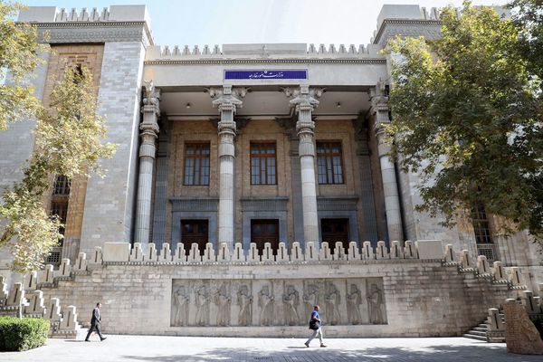 جمهوری اسلامی سفیران خود در آلمان، فرانسه و بریتانیا را برای مشورت به تهران فراخواند