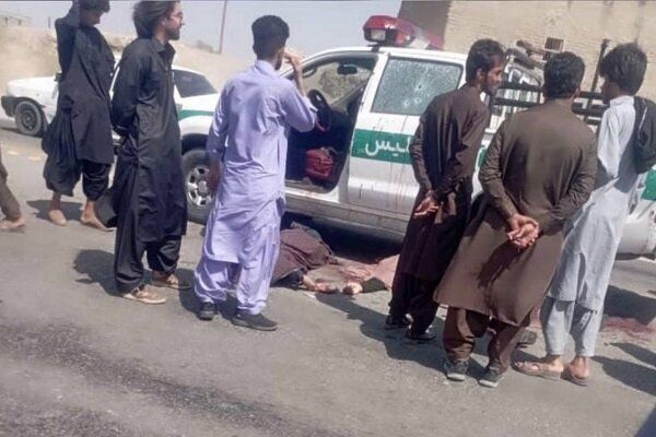 Gunmen kill five police officers in southeast Iran