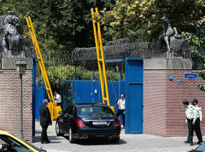 سفیر ایران در لندن از سفر هیات بریتانیایی به تهران برای مذاکره درباره پرداخت بدهی خبر داد