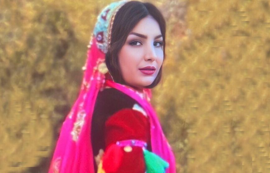 بعد صراع مع المرض.. وفاة شقيقة السجين السياسي الإيراني مُجاهد كُوركور 