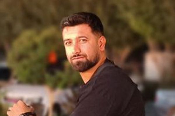 رضا شیخ بارانی، در فردیس کرج با اصابت گلوله به ناحیه جمجمه توسط سرکوبگران کشته شد