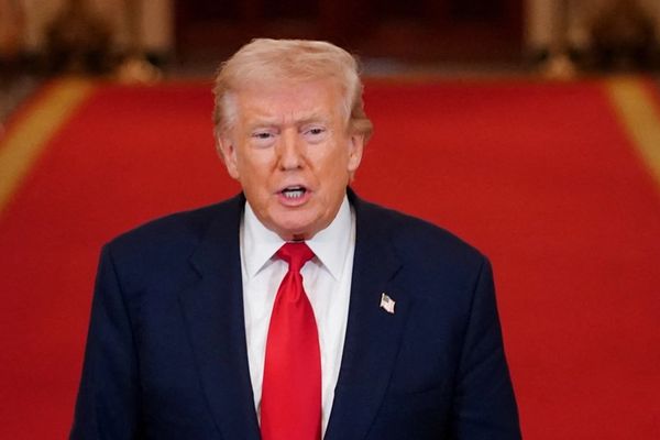 "إن بي سي": ترامب أبدى اهتمامًا جديًا بنشر قوات برية أميركية داخل إيران