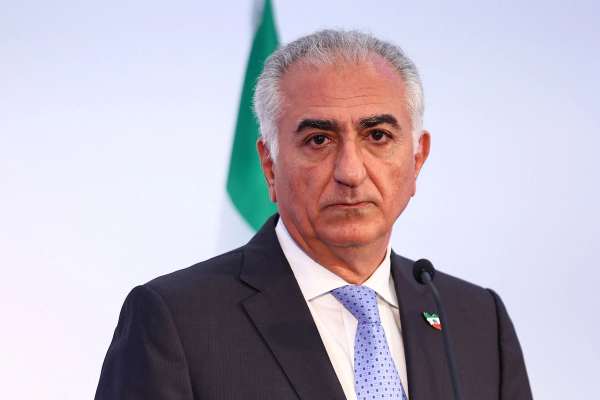 اکونومیست: ایران در آستانه انقلابی سرنوشتساز و بازگشت احتمالی شاهزاده رضا پهلوی است