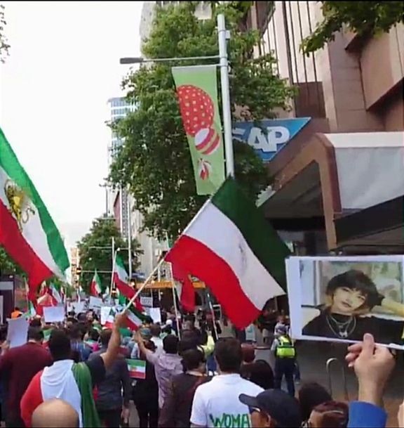 Iranian Students, Expats Hold Protests Against Regime