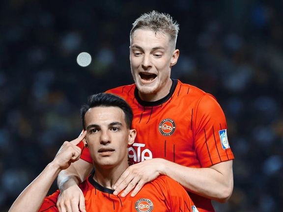 سپاهان ۱-۲ تراکتور؛ دبل حسینزاده تراکتور را به صدر رساند