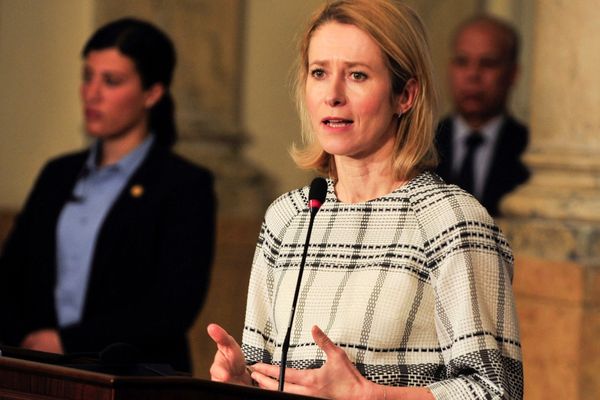 EU says Iran threatens global order, supports talks to stop nuclear armament