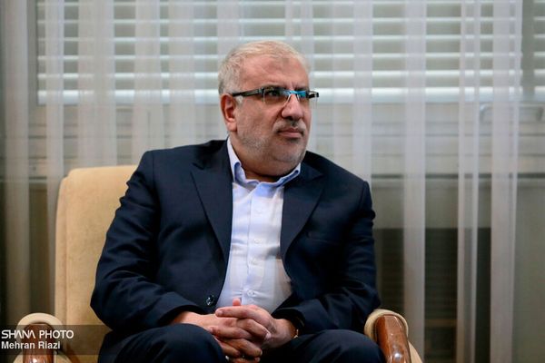 Iran’s ex-oil minister slammed for misleading data and costly blunders