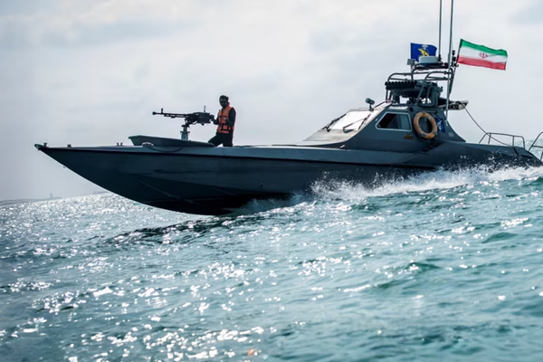 إسرائيل تتهم إيران بالقرصنة البحرية وتدعو العالم لتصنيف الحرس الثوري منظمة إرهابية