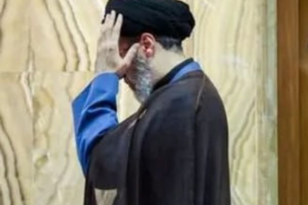 اختلاف بر سر بازگرداندن قدرت به شورای رهبری پس از ناتوانی مجتبی خامنهای در انجام وظایف