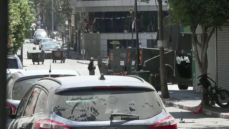 ارتش اسرائیل از یورش به صرافی متهم به انتقال پول به حماس در رام‌الله خبر داد