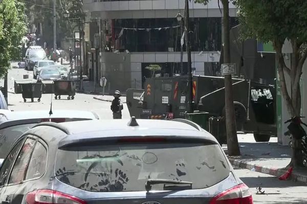 ارتش اسرائیل از یورش به صرافی متهم به انتقال پول به حماس در رامالله خبر داد