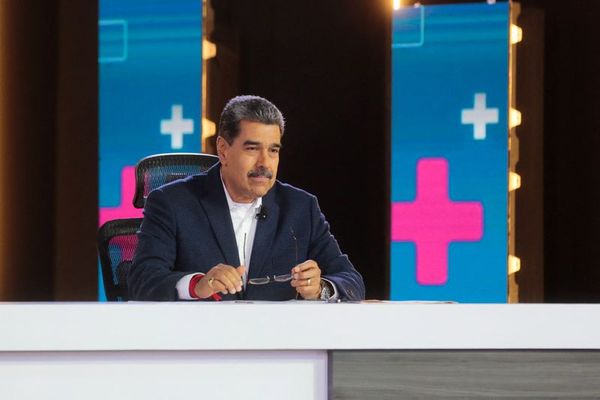 مادورو تماس اخیر با ترامپ را «محترمانه و سازنده» توصیف کرد