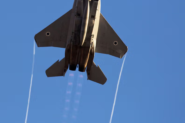 برلماني إيراني: وجهنا تحذيرات للدول التي تعاونت مع إسرائيل في الحرب الأخيرة