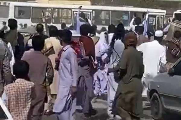 Iranian Regime Forces Arrest 40 In Sunni City Of Zahedan