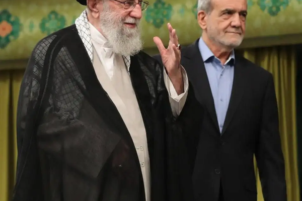 معاون اسبق ریاستجمهوری: همین که دولت پزشکیان وضع موجود را حفظ کرد دستاورد مهمی است