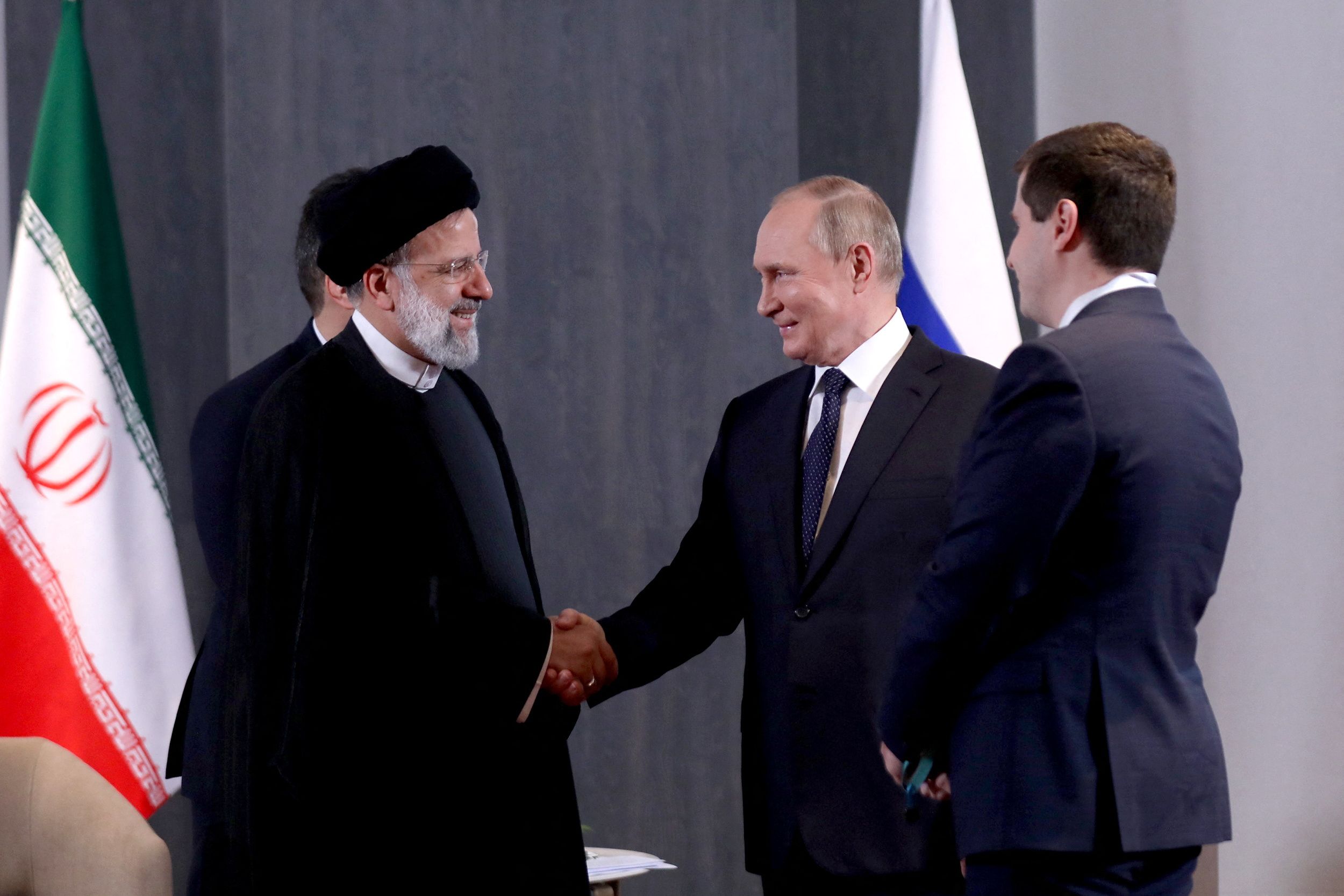 Russia And Iran Enhance Energy Collaboration Amid Sanctions