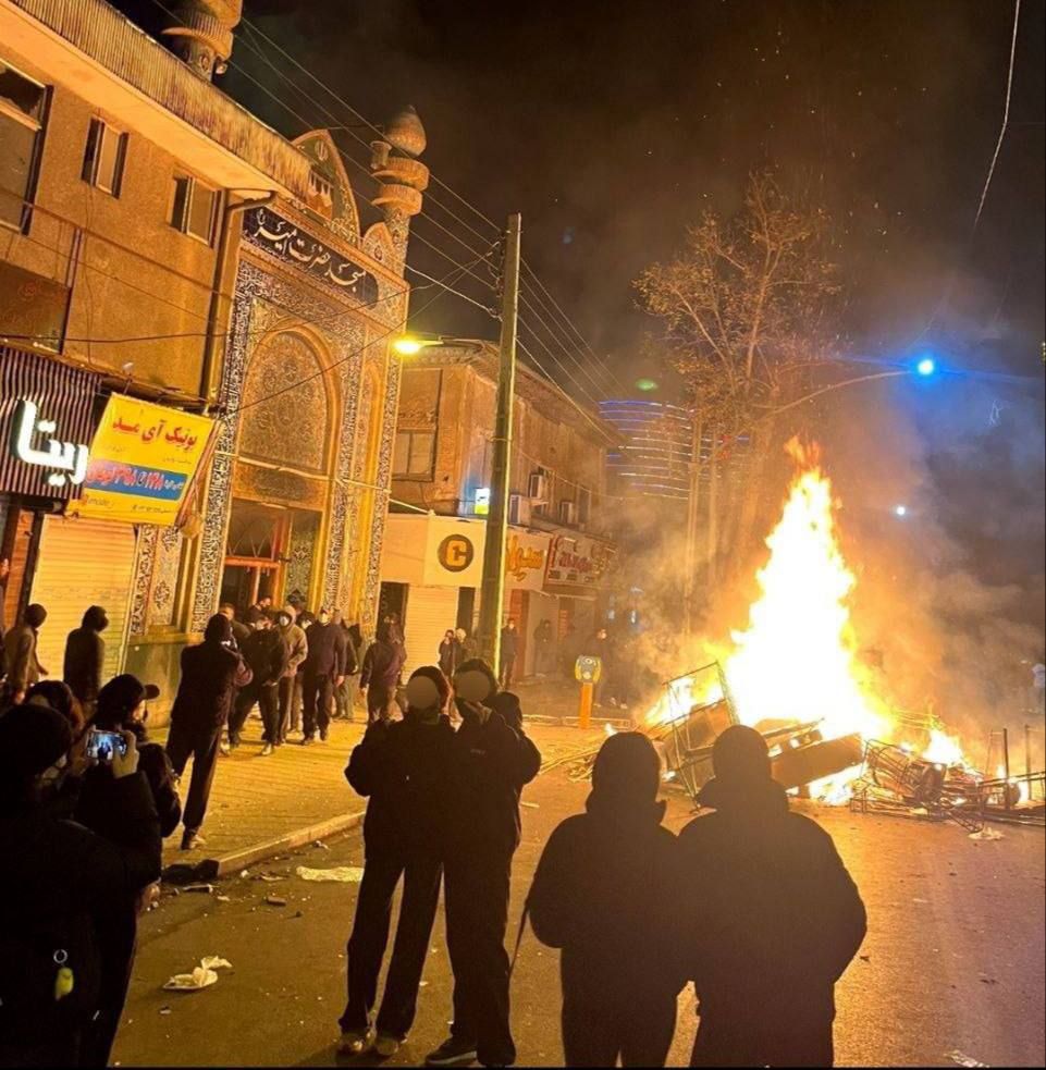 هشدار آمریکا به شهروندانش: فورا از ایران خارج شوید، حتی از راه زمینی