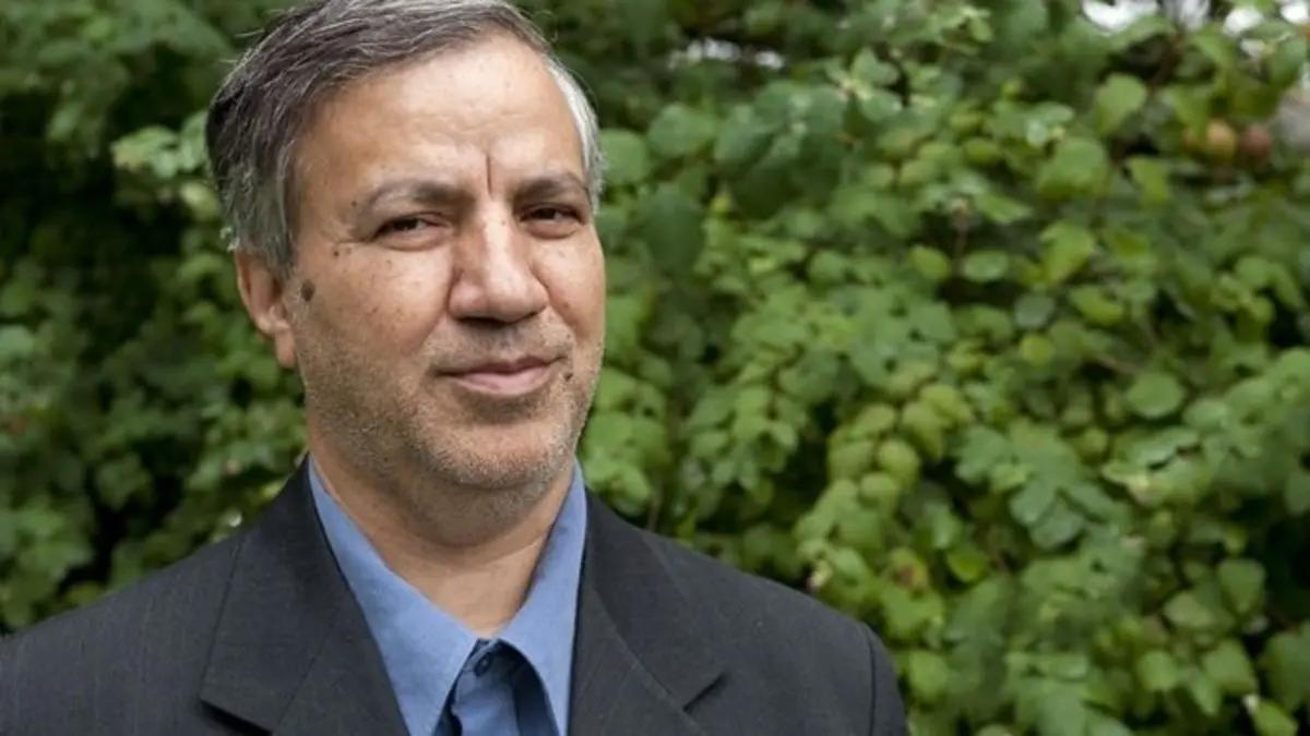 Rights Group Files Case Against Expat For Defending Rushdie's Execution