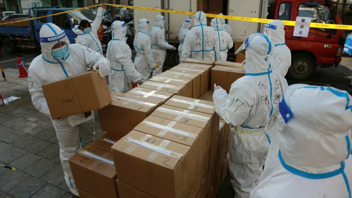 فایننشال تایمز: تشدید شیوع کرونا در چین سبب تردید در تاثیر واکسن‌های چینی شده است