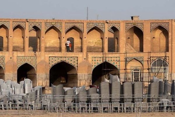 شورای هماهنگی تشکلهای محیط زیستی اصفهان برگزاری برنامه تفریحی در زایندهرود را محکوم کرد