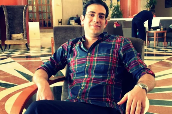 عقوبات أوروبية على نجل مستشار خامنئي لدوره المحوري في تهريب النفط الروسي