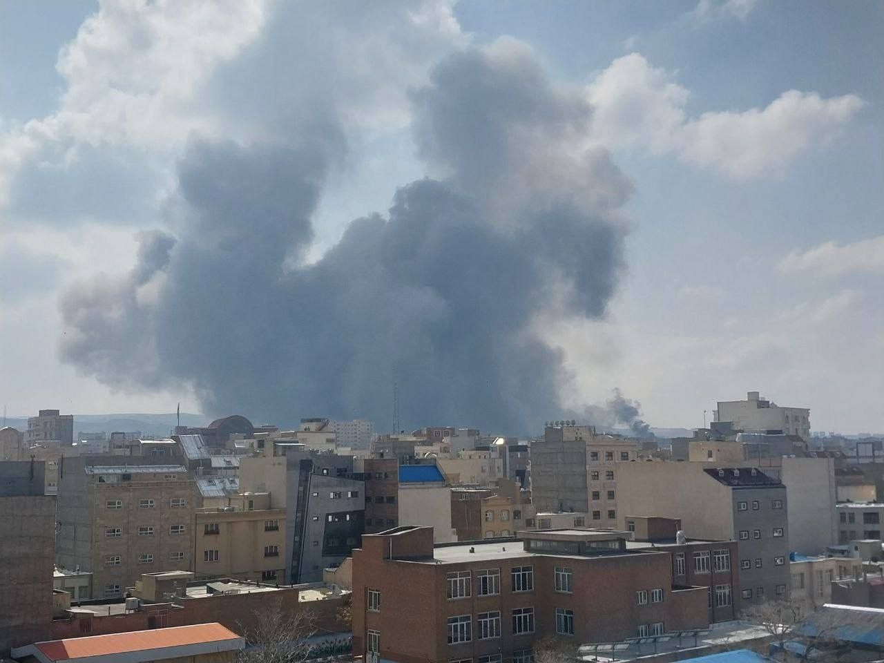 استانداری آذربایجان شرقی از حملات هوایی شدید به شهر تبریز، در صبح شنبه خبر داد