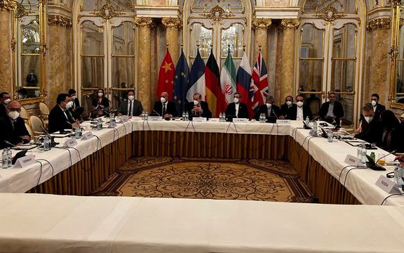 همزمان با روزهای پایانی سال میلادی، مذاکرات وین به مدت سه روز متوقف شد