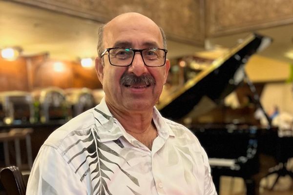 هشدار یک وکیل دادگستری؛ کریم خجسته بهعلت نصب بنرهای اعتراضی در معرض اعدام قرار دارد