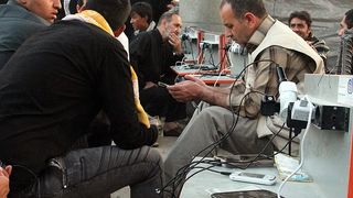 تصاعد الغضب الشعبي تجاه "الإنترنت الطبقي" في إيران