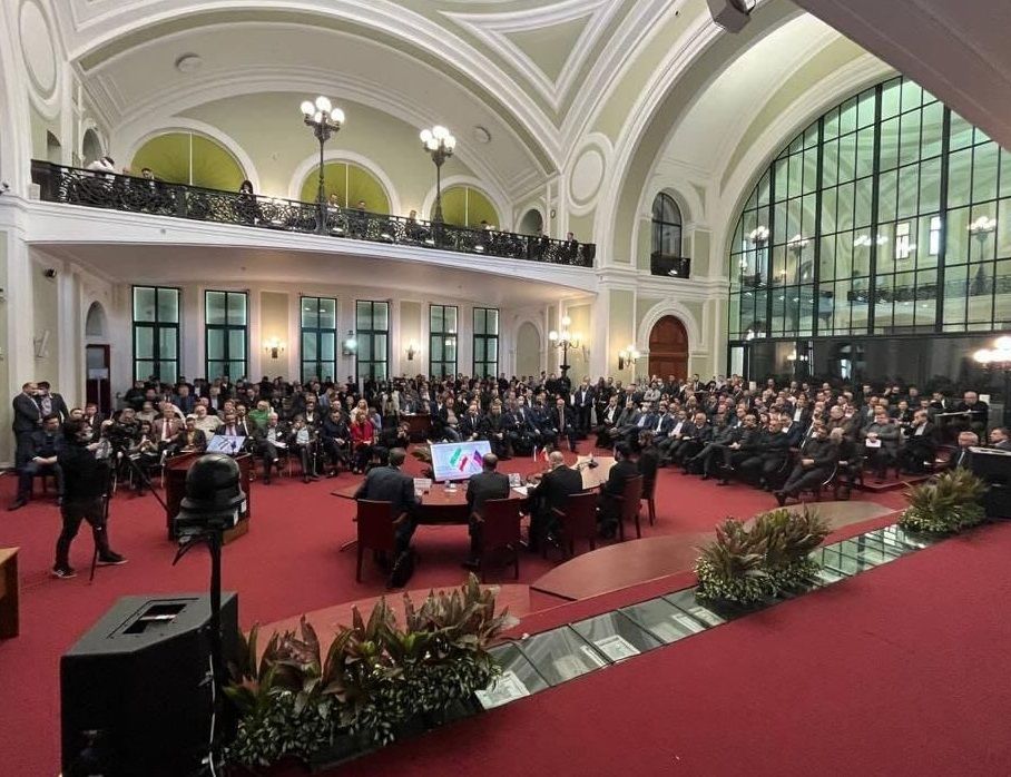 همزمان با تحریم‌های جدید غرب علیه مسکو، ایران و روسیه همایش تجاری برگزار کردند