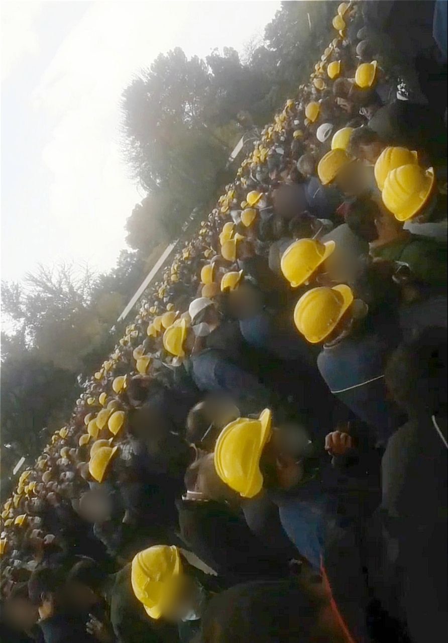 اعتصاب گسترده کارگران کارخانجات صنعتی و خودروسازی در روز شنبه در امتداد اعتراضات سراسری