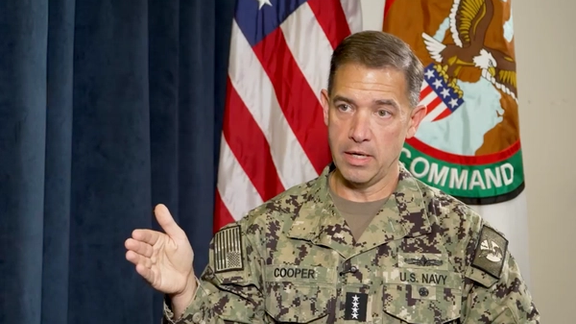 فرمانده سنتکام: ما مردم ایران را هدف قرار نمیدهیم، حکومت آنها را به خطر میاندازد